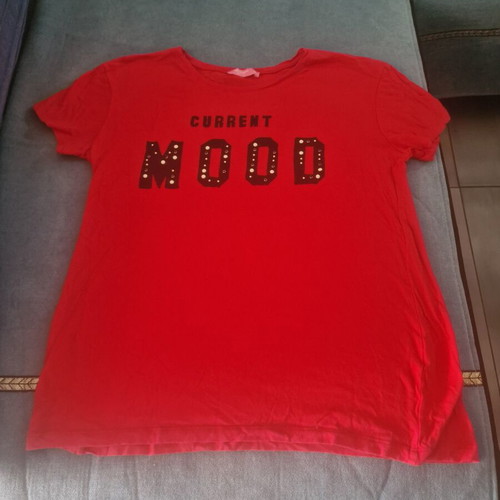 Current Mood Red Graphic Tee Pink Woman size M like new