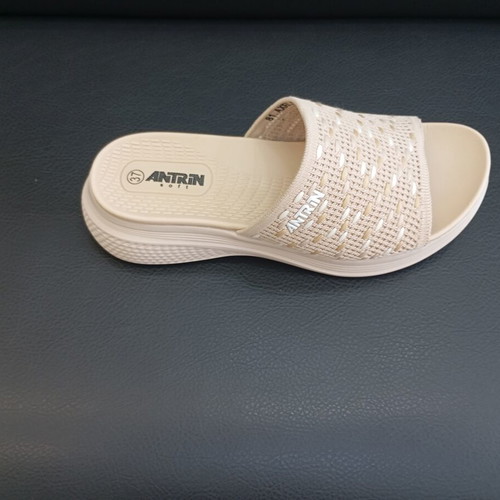 Antrin low platform sandals new, beige, size 36