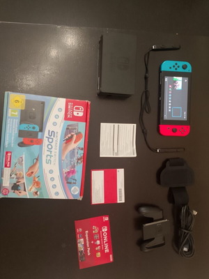 Nintendo Switch Sports bundle σε πολύ καλή κατάσταση με παιχνίδια και κάρτα 256GB