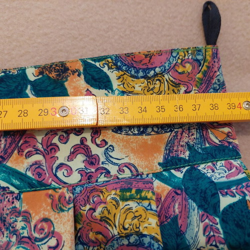 Maxi skirt multicolor like new, size L