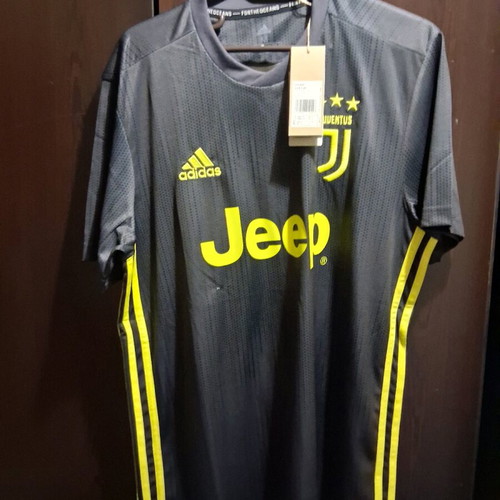 Juventus jersey authentic new size Medium