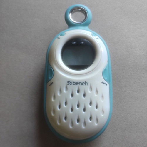 Bench KH 2245 waterproof bathroom radio used with limited functionality