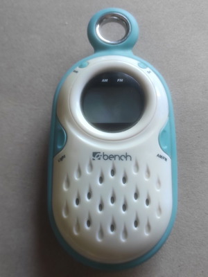 Bench KH 2245 waterproof bathroom radio used with limited functionality