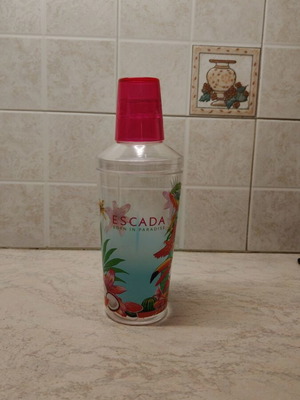 Escada collectible cocktail shaker glass, unused