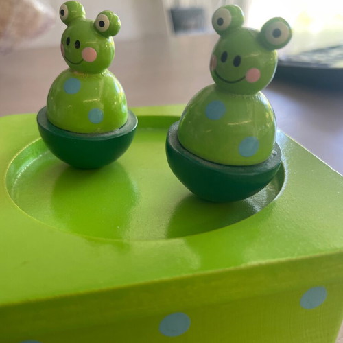 Wooden magnetic music box for children like new