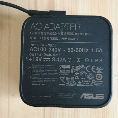 Keyboard and charger for Asus X550L laptop like new