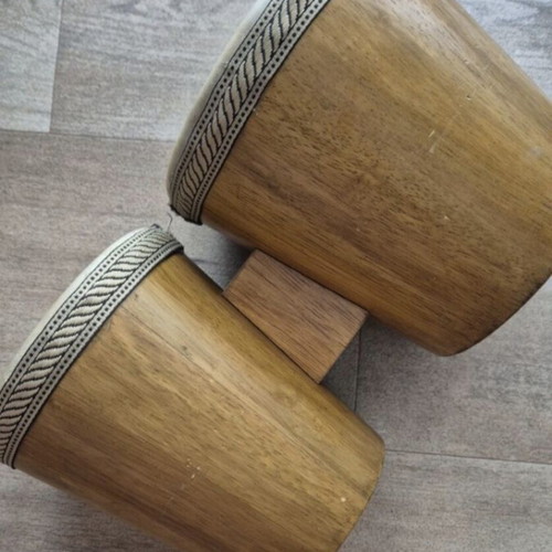 Lp Bongos set like new, natural wood with natural skin