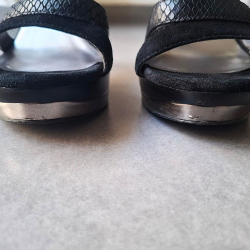 Guess black leather heeled sandals, size 38
