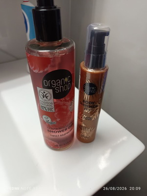Organic Shop shower gel και body shimmer oil