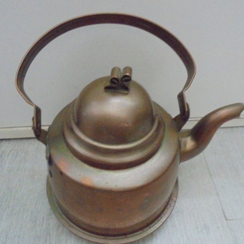 Old metal copper kettle used, 16 cm height, 14 cm diameter