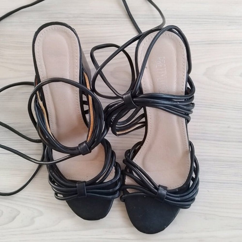 Elegant women's heeled shoes with laces like new, black, size 38