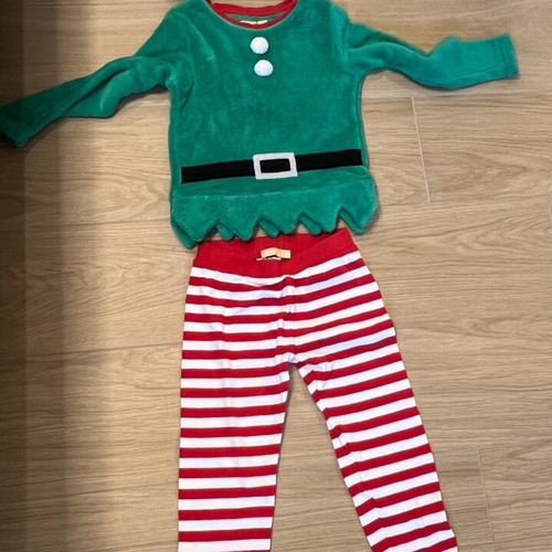 Elf pajama set for 6 years like new, 3 pieces