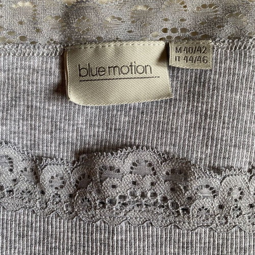 Blue motion grey women's vest size M like new with lace details