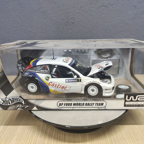 Hotwheels Ford Focus WRC BP World Rally Team metal model 1:18 new