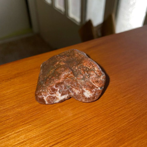 Red Jasper with Quartz Veins new, natural stone