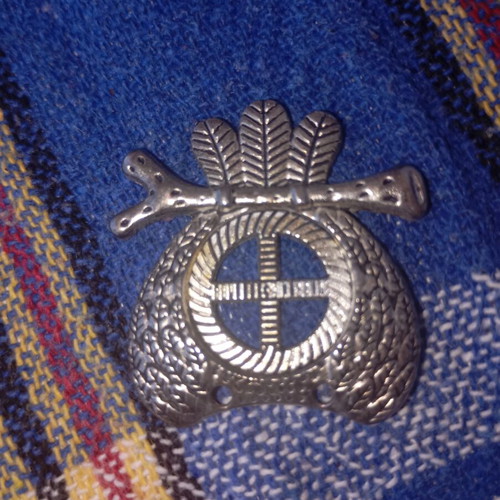 Metal vintage decorative badge emblem like new