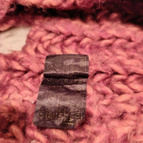 Knitted braid scarf 50% wool like new, red pink