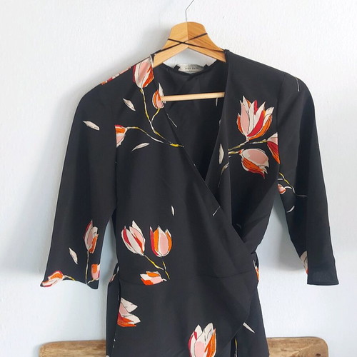 Zara women's wrap blouse new, size XS, black