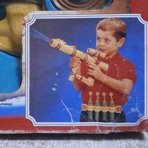 Hook Lost Boy Water Rifle Mattel 1991 new with box