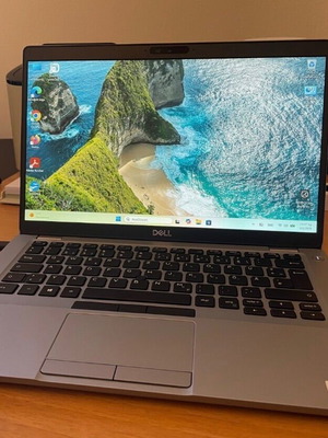 Dell Latitude 5440 14" IPS FHD Laptop like new, i5-1335U, 16GB, 1TB SSD, Windows 11