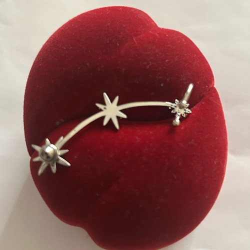 Stainless steel earring with rhinestones like new, silver