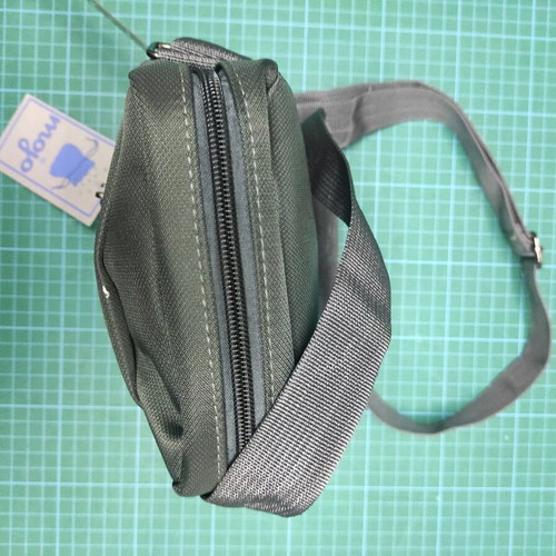 Men's shoulder bag new with 3 zippers gray