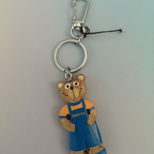 Wooden keychain with Bernie bear from Lollo & Bernie mascots
