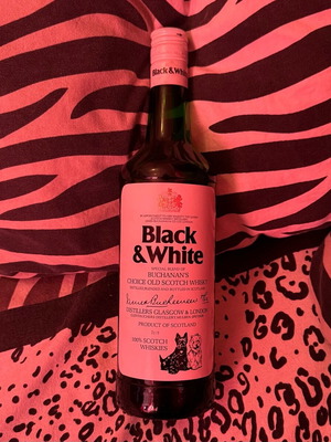 Black & White Scotch Whisky μεταχειρισμένο vintage φιάλη πιθανότατα 1980s