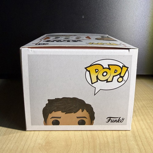 Funko Pop Star Wars The Mandalorian with Grogu 461 mint