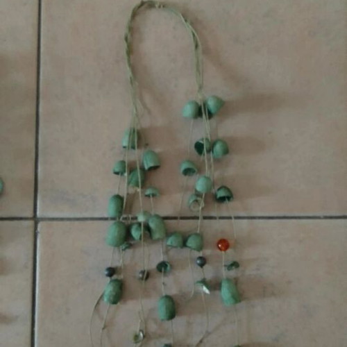 Handmade necklace like new, green
