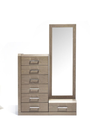 Tall dresser with mirror set like new, oak wood