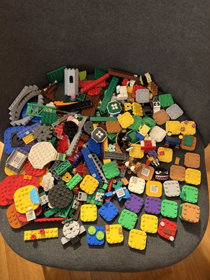 LEGO Super Mario large lot with special pieces and enemies like new