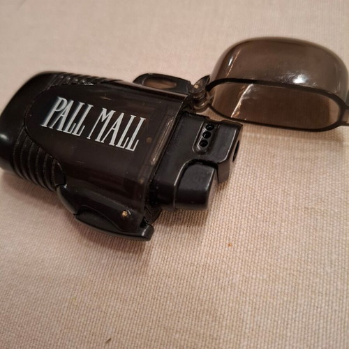 Pall Mall promotional lighter used in very good condition