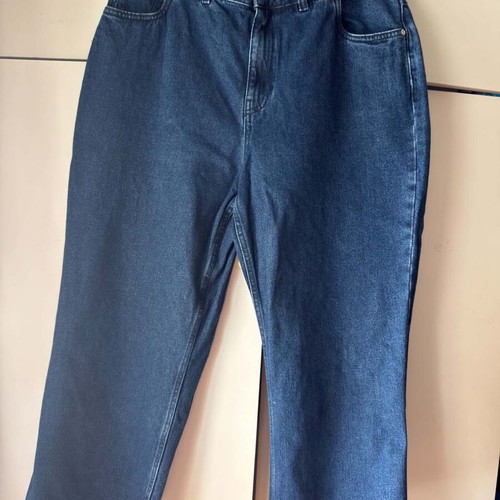 Essentials by Chibo women jeans 2XL like new, blue