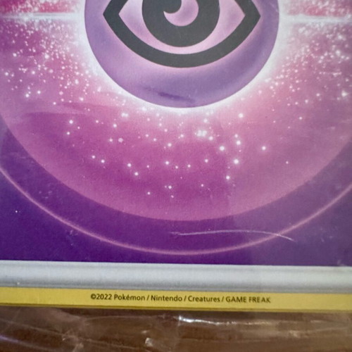 Pokémon Energy new, 2 sealed 2022 packs and 2 holofoil Mega evolutions