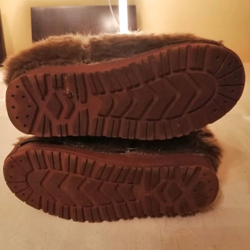 Children's boots used with brown synthetic fur, size 29