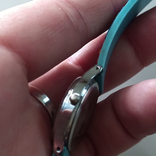 Q&Q children's watch like new with minor glass scratches