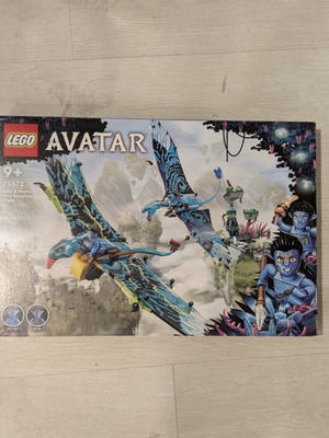 Lego Avatar Jake & Neytiri's First Banshee Flight комплект нов в перфектно състояние