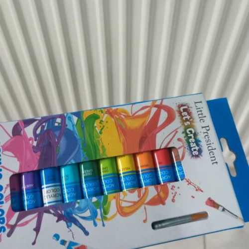 Tempera paints new, multicolored set
