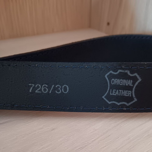 Leather men's navy blue belt like new, size 115 cm