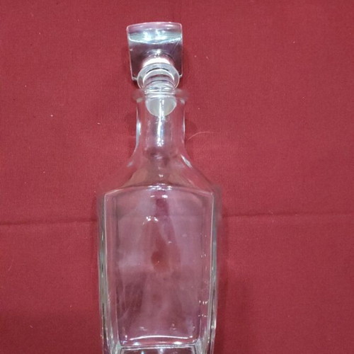 Glass decanter used, suitable for whiskey and liqueur, 26 cm
