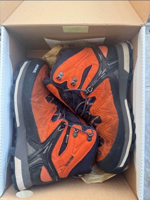 Meindl Tonale GTX boots like new, size 44, orange and black