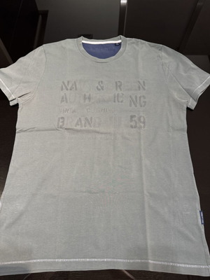 T-shirt Navy & Green size M used, green