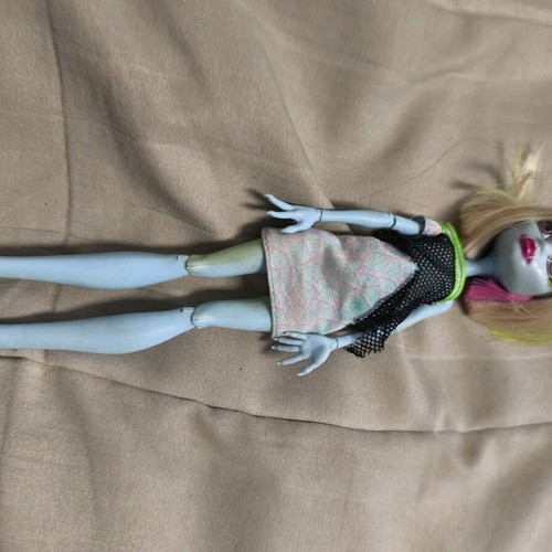 Monster High Abby Bominable doll used, no shoes or accessories