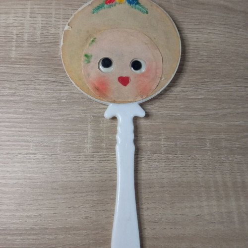 Vintage children's mirror used with marks, 26 cm