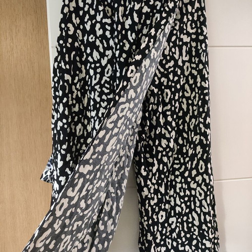 Zara pants skirt new, size M, black and white