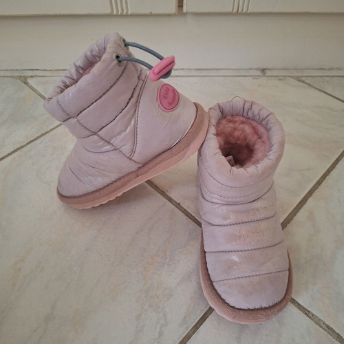 Emu Australia Briggs Metallic Snow Boots like new, size 24/25, pink