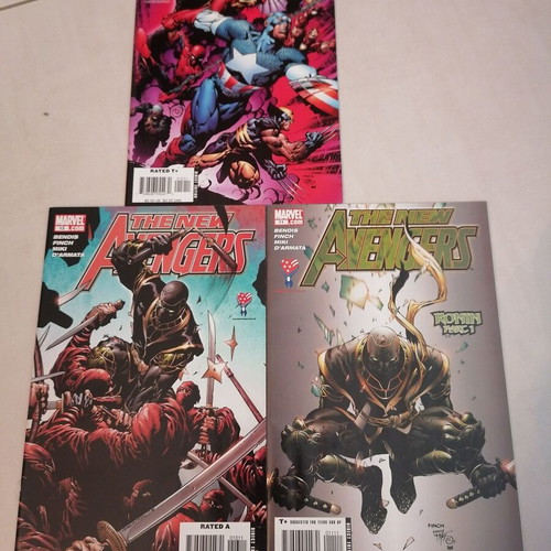New Avengers comic like new, pack of 24 issues Marvel