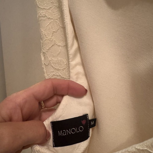 Manolo lace dress with open back like new, beige, size M