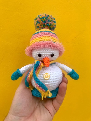 Handmade knitted amigurumi snowman doll new